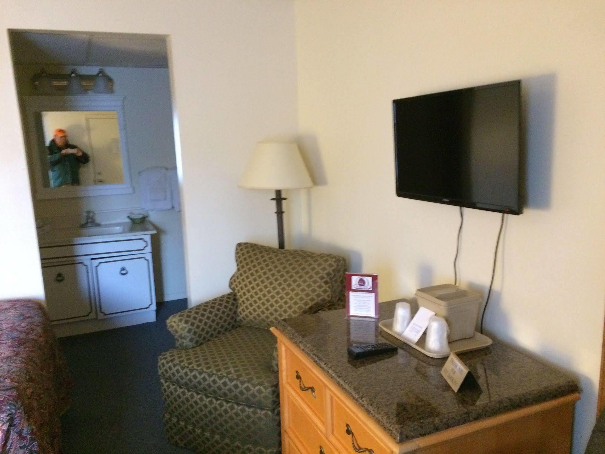 The Ship Motel Alexandria Bay Εξωτερικό φωτογραφία